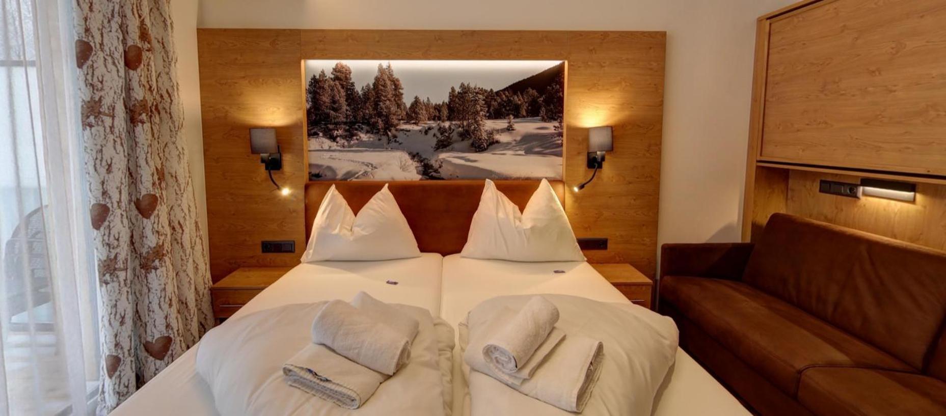 Alpenresidenz Hotel Gell ทเว็ก ภายนอก รูปภาพ